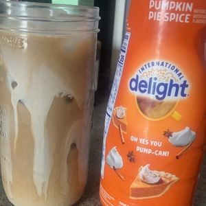 Meet your Posher, Ella